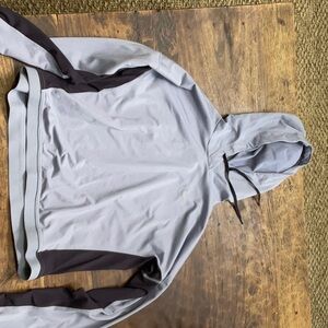 Nike women’s thermal fit pullover size small